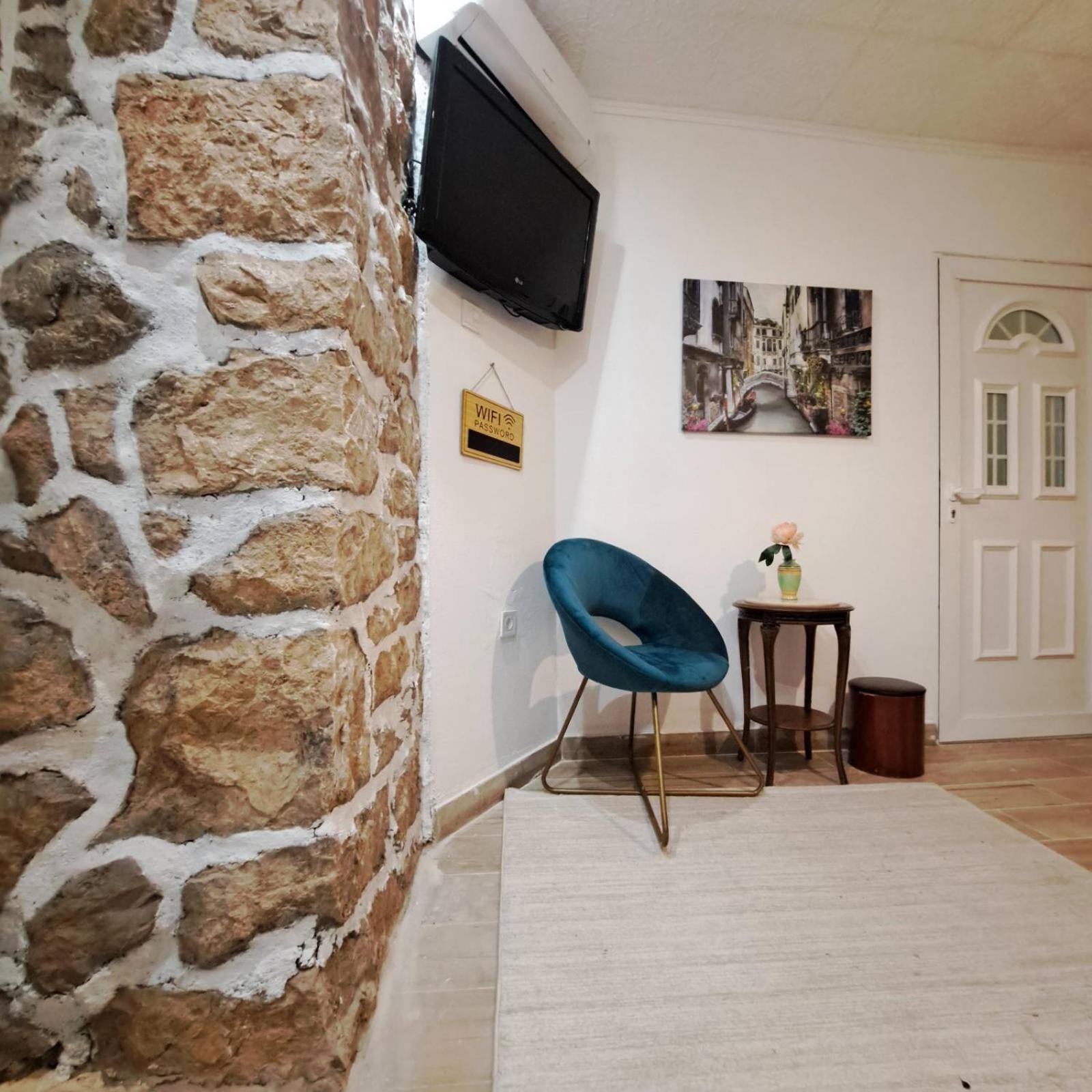 Unique Apartment Centar Podgorica Eksteriør bilde