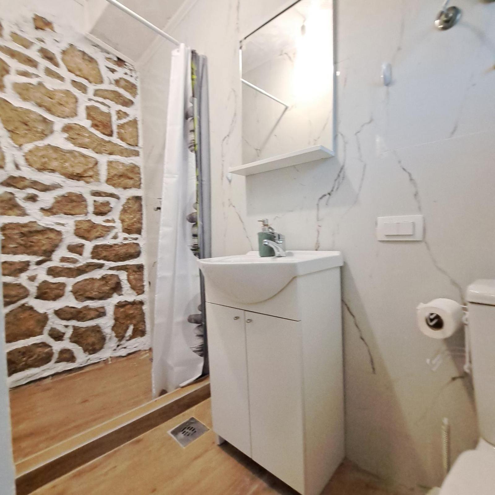 Unique Apartment Centar Podgorica Eksteriør bilde